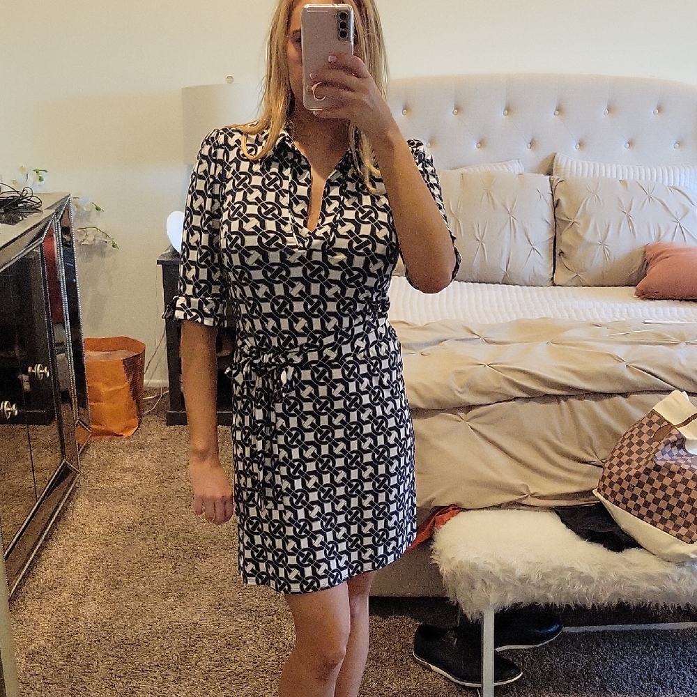 Stylish Navy and White Patterned Dress